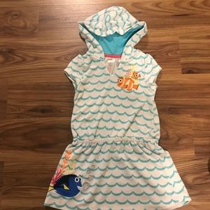 Disney Finding Nemo pullover bathrobe with hood